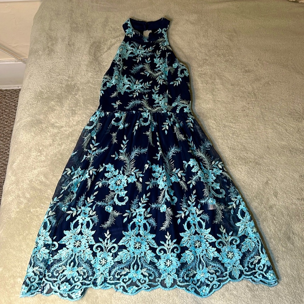 Gorgeous Embroidered Blue/Green Francesca’s Dress